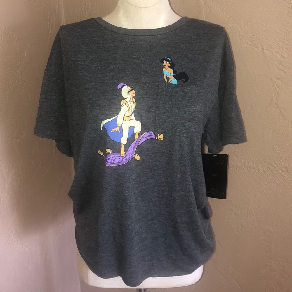 Disney Aladdin loose fitting tee M